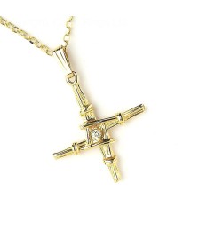 Kleine Brigid Kreuz mit Diamanten