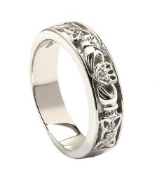 Celtic Knot White Gold Claddagh Ring