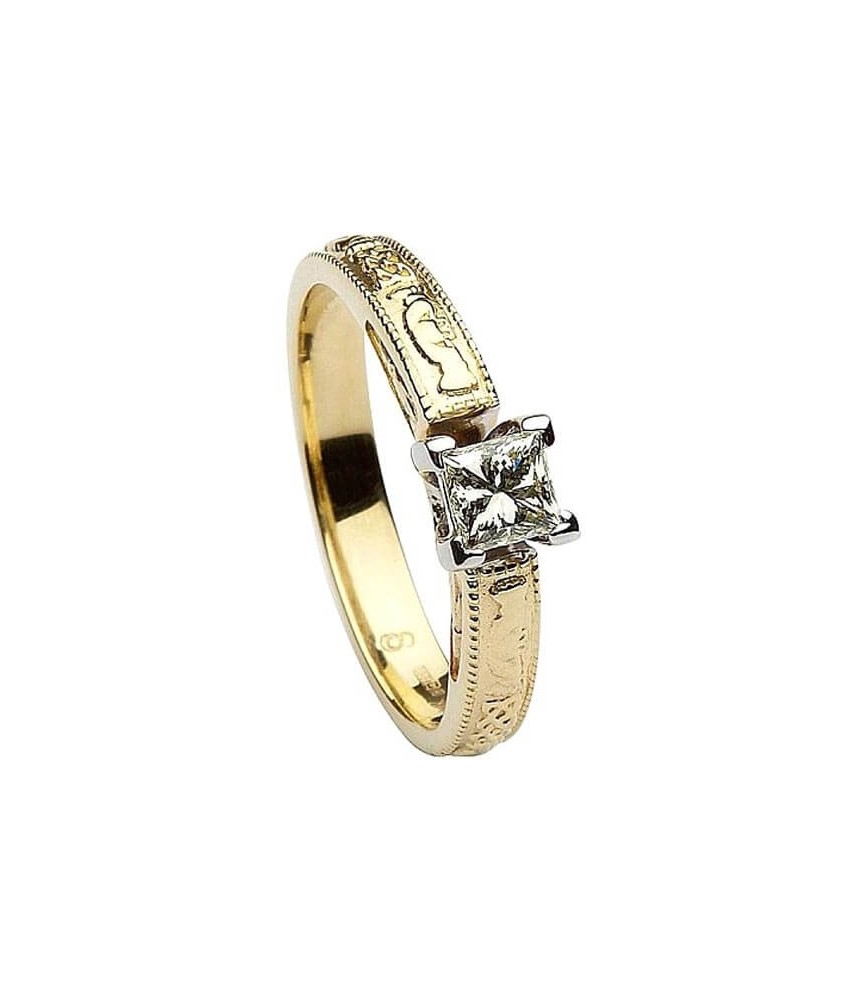 Geprägter Claddagh Ring mit Prinzessinnenschliff - Gelbgold