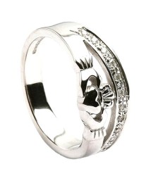 Claddagh Ring with Diamond Trim - Yellow Gold