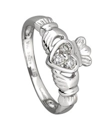 Claddagh-Ring mit drei Diamanten - Weißgold