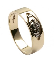 Claddagh Inset Band - Yellow Gold