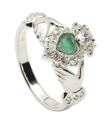 Claddagh Achat CZ Ring