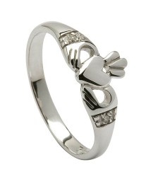 Modern White Gold Claddagh Ring