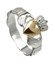 Bague Claddagh en argent avec coeur en or 10K