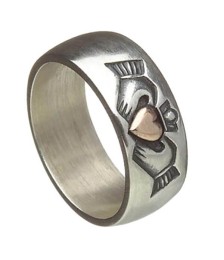 Antique Finish Claddagh Band