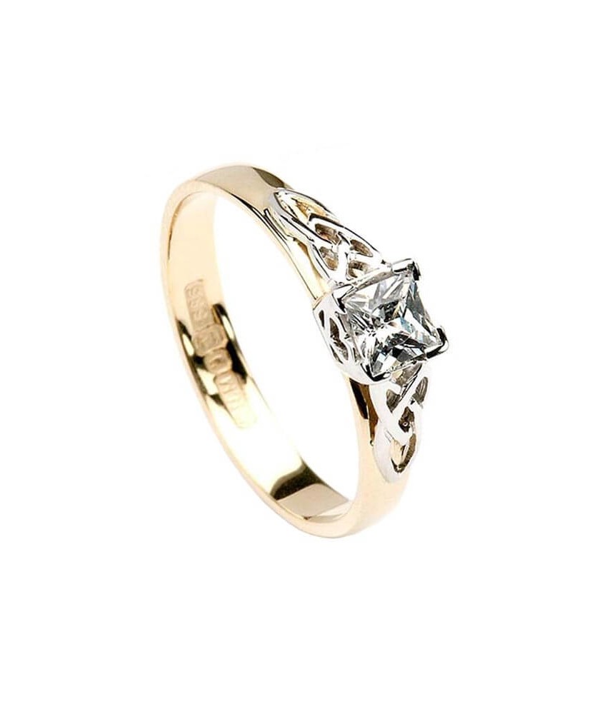 Bague diamant taille princesse