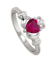 Bague Claddagh Juillet Rubis