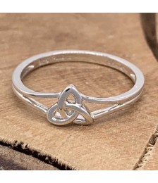 Trinity Knoten Ring