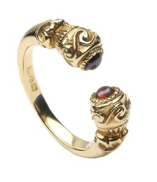 Antiker keltischer Ring mit Edelstein - Gelbgold