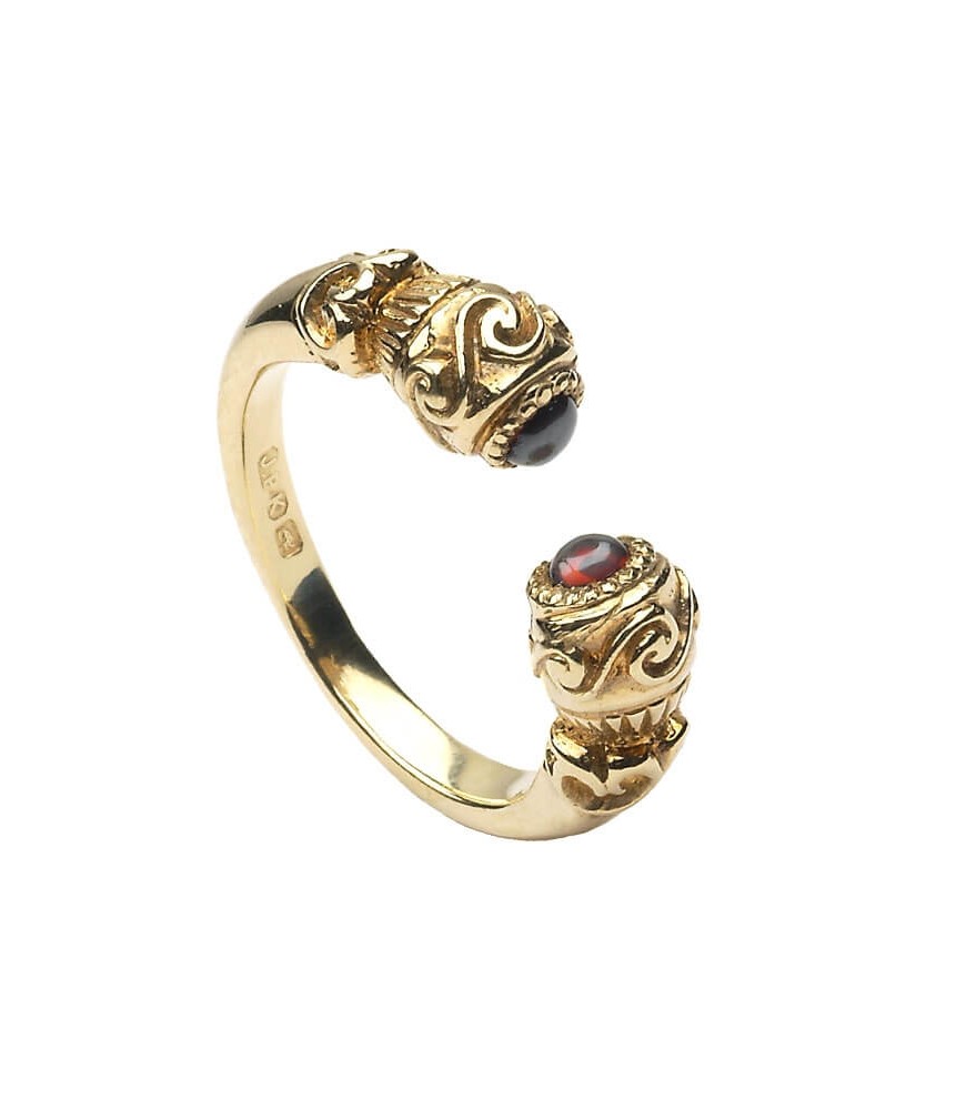 Antique Celtic Ring with Gemstone - Yellow Gold