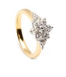 Bague de fiançailles en diamant cluster celtique