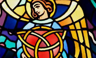 Church glass with Trinity Knot